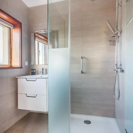 Casa Do Redondo With Swimming Pool And River Views Holiday home Gondarem